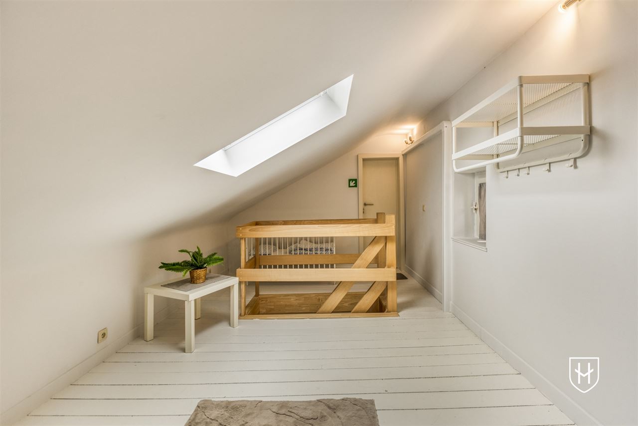 Particularly charming living experience consisting of two residential entities in a coveted location in the center of Oud-Rekem