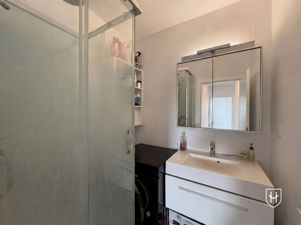 1 Bedroom apartment with carport and storage in Lanaken-Centre