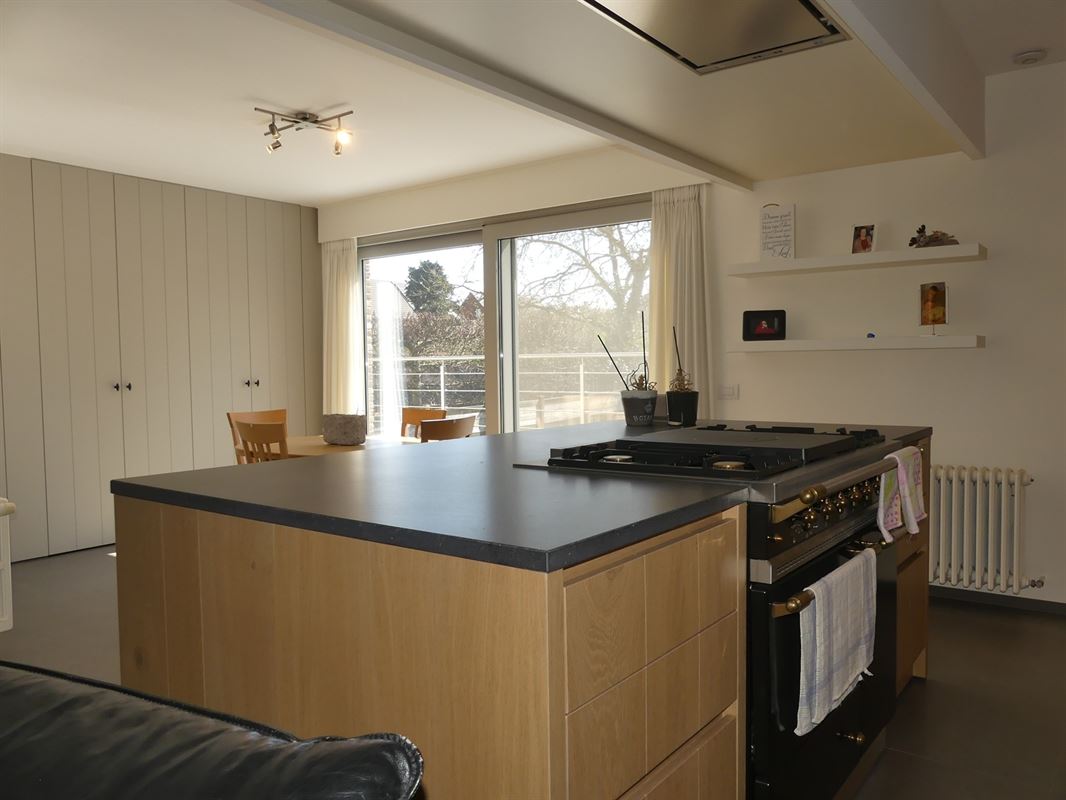 Prachtig afgewerkt appartement met groot en zonnig terras