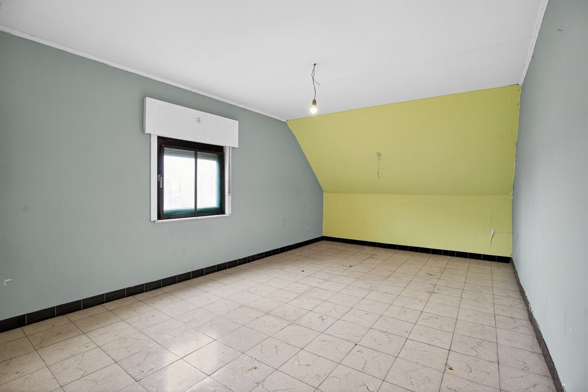 Halfopen bebouwing met 4 slaapkamers