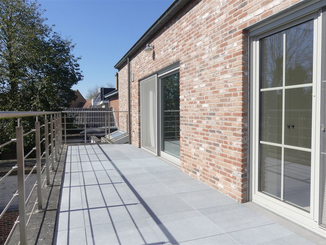 Prachtig afgewerkt appartement met groot en zonnig terras
