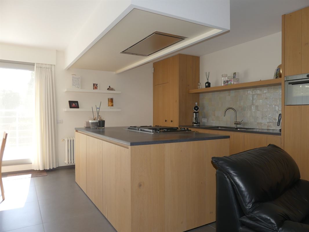 Prachtig afgewerkt appartement met groot en zonnig terras