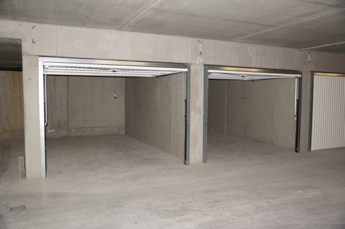 Ondergrondse garage in het centrum van Diksmuide, op korte wandelafstand van de Grote Markt