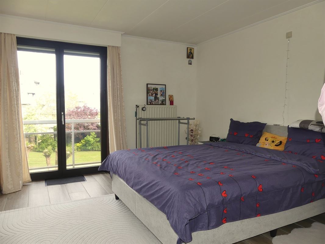 Gezellig appartement met 2 ruime slaapkamer, balkon en ondergrondse parkeerplaats