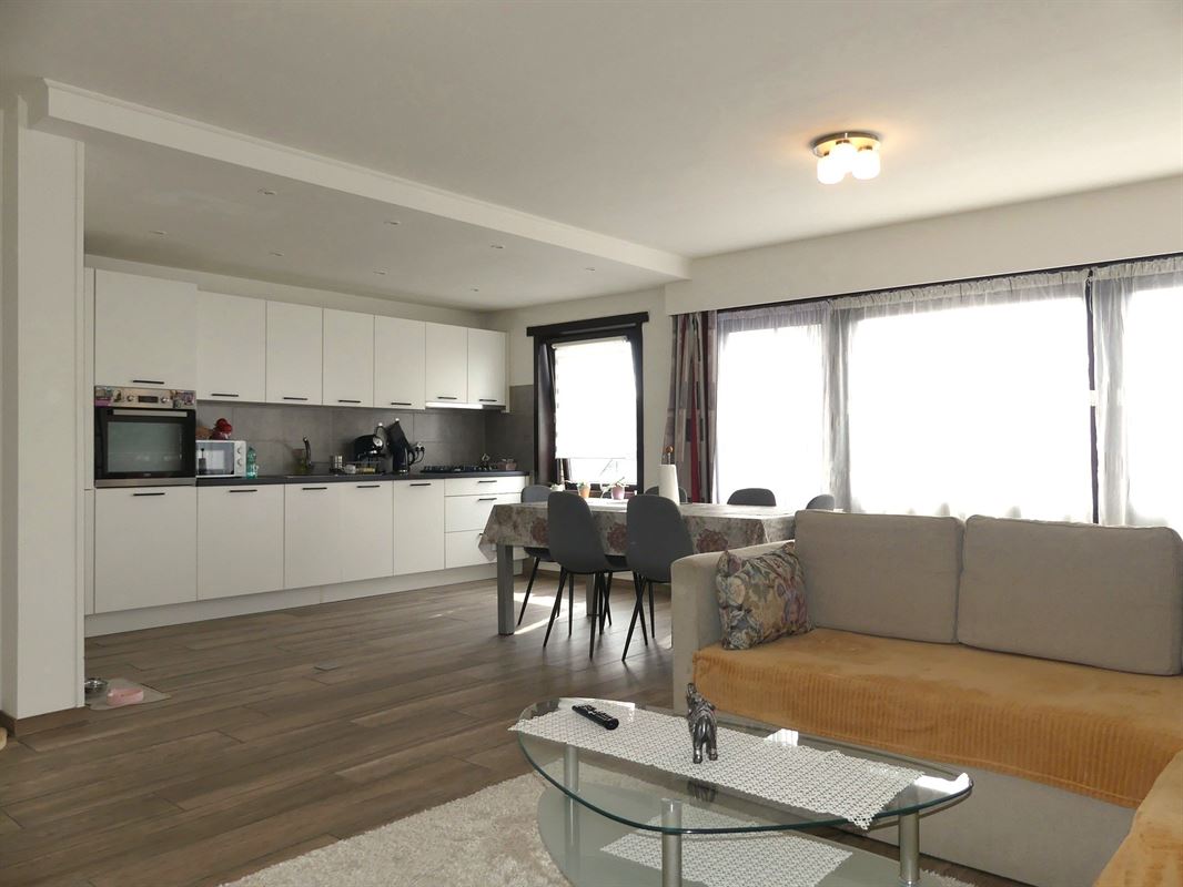Gezellig appartement met 2 ruime slaapkamer, balkon en ondergrondse parkeerplaats