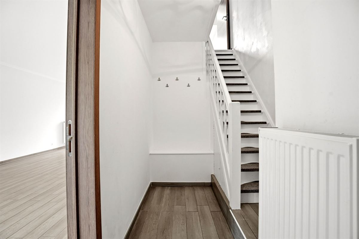 Gerenoveerde woning met garage en tuintje