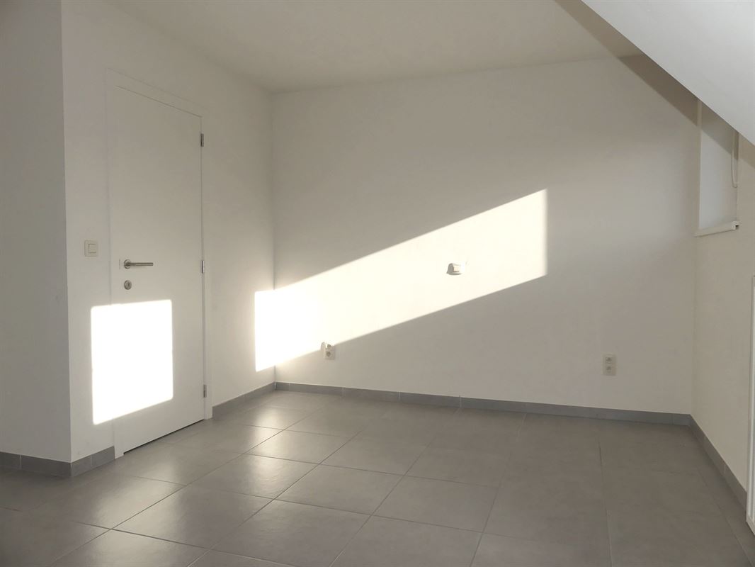 Instapklare woning met garage en tuintje in de woonkern van Beerst