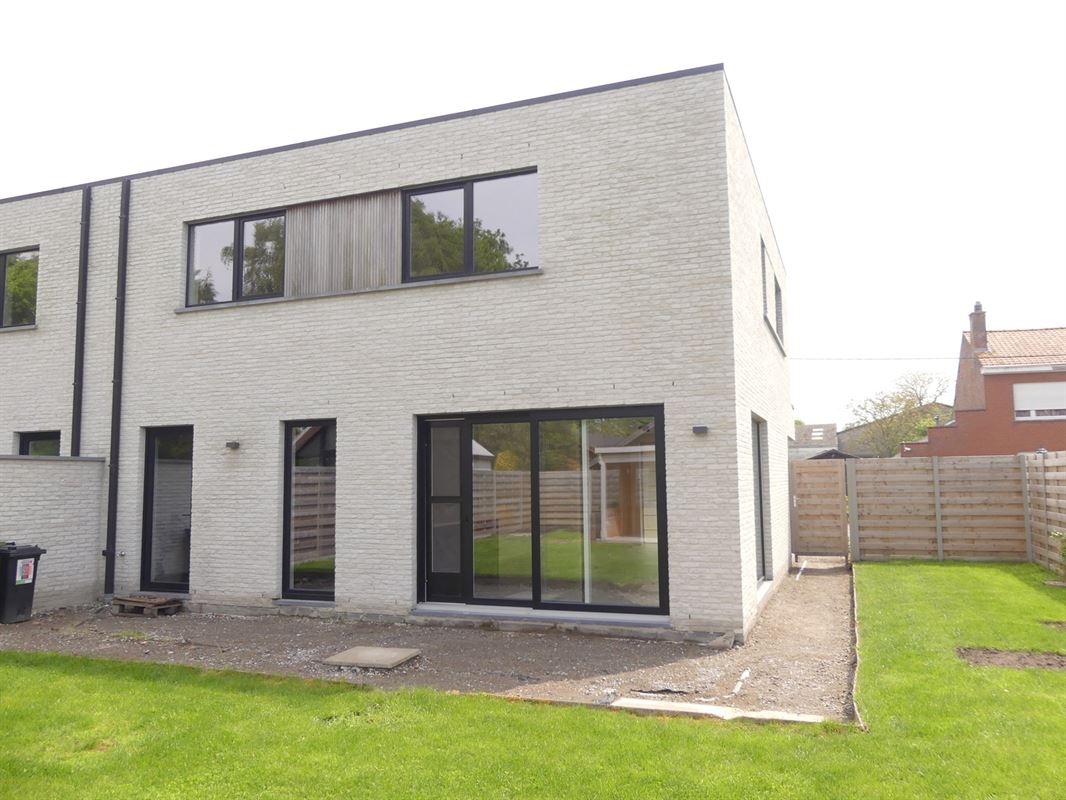 Energiezuinige nieuwbouwwoning met tuin terras en garage