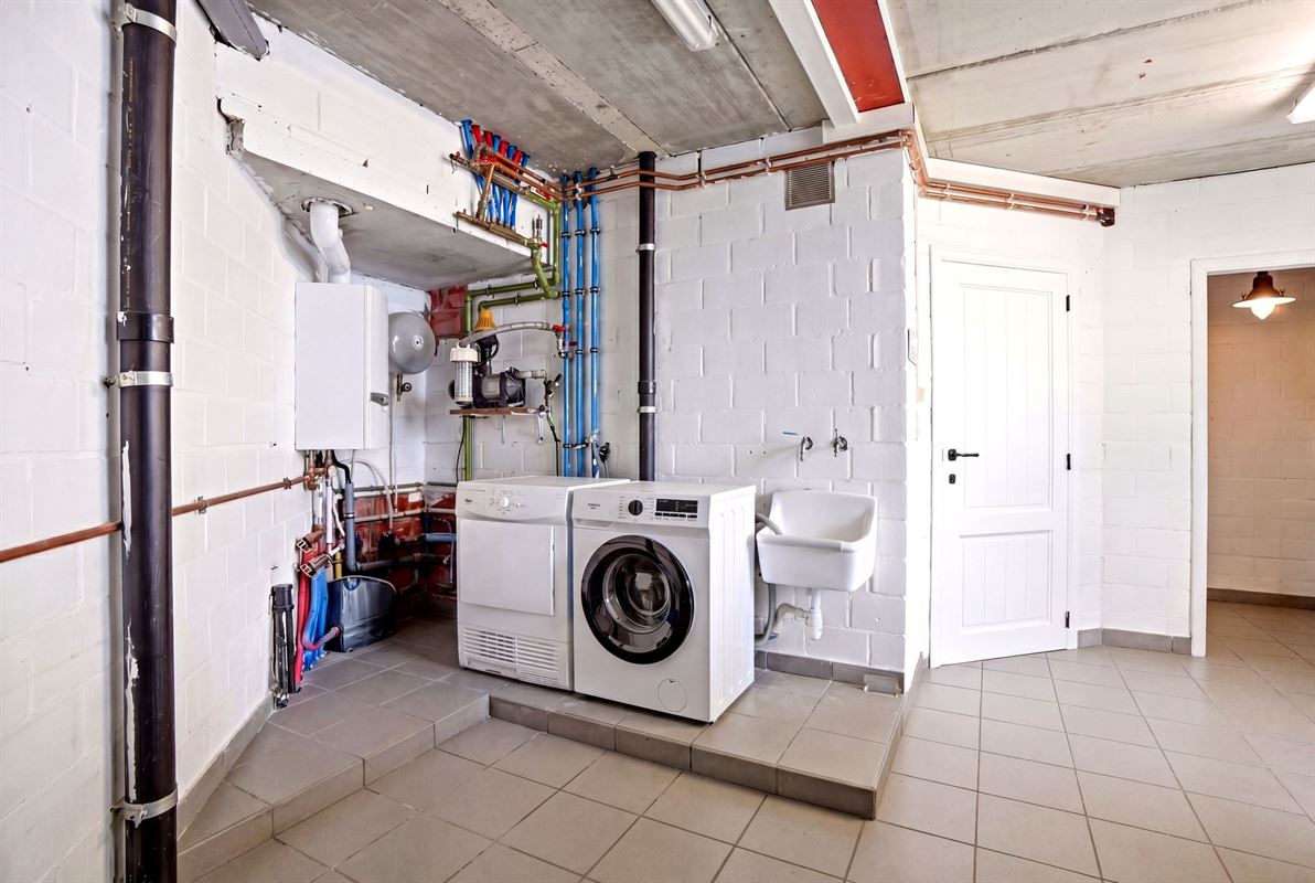 Instapklare gezinswoning met 3 slaapkamers, garage en zonnige tuin in een rustige verkaveling