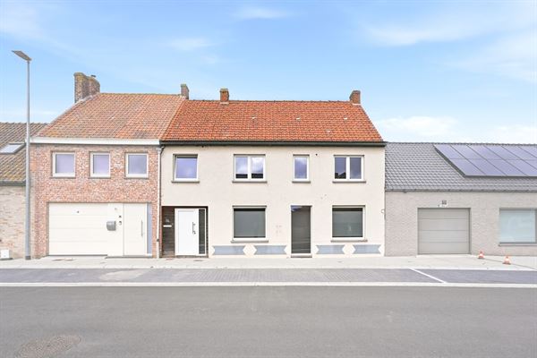Charmante gezinswoning met tuin nabij het centrum van Koekelare