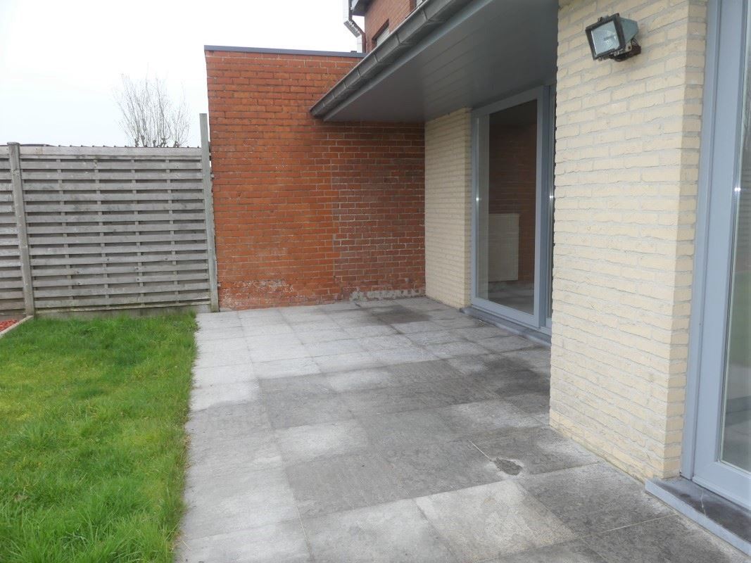 Instapklare gezinswoning met garage en tuin nabij het centrum van Diksmuide