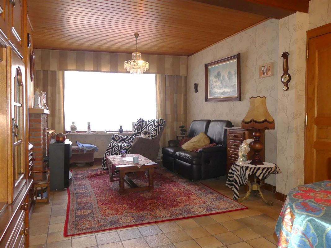 Te renoveren dorpswoning met tuintje en garage