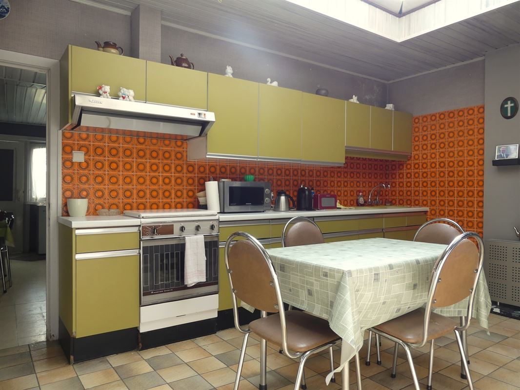 Te renoveren dorpswoning met tuintje en garage