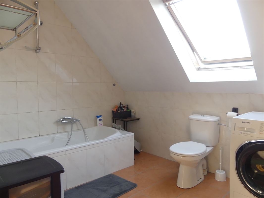 Instapklare gezinswoning met garage en tuin nabij het centrum van Diksmuide