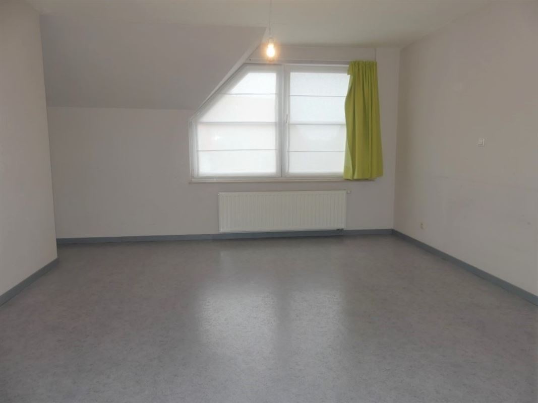 Instapklare gezinswoning met garage en tuin nabij het centrum van Diksmuide