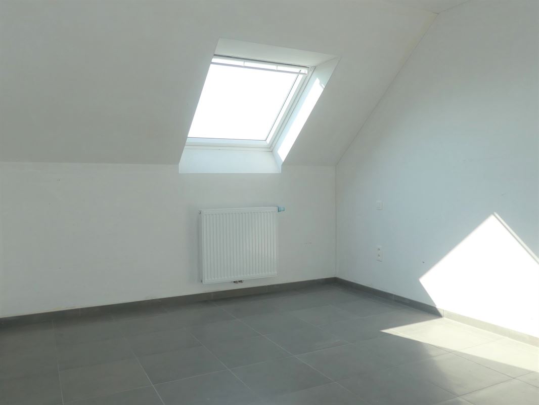 Recent nieuwbouw duplex-appartement met zonnig