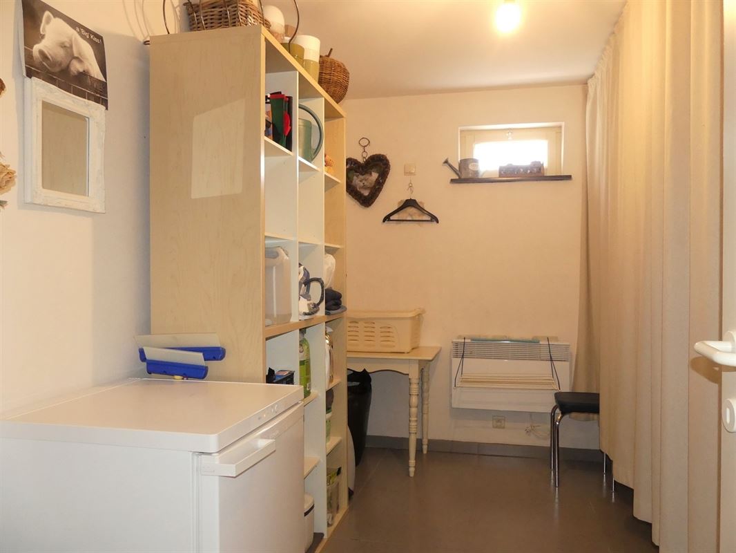 Ruim en lichtrijke appartement op het 1ste verdiep, met garage - 2 à 3 slaapkamers - in de dorpskern van Beerst