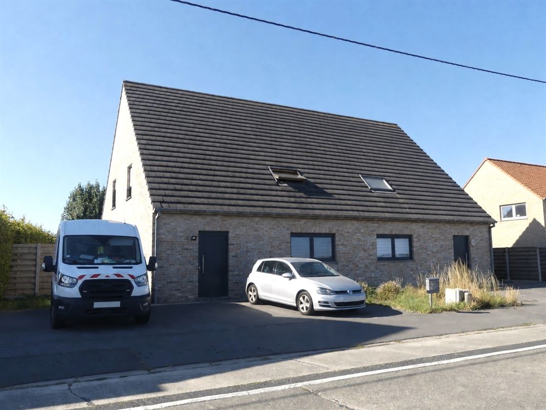 Instapklare lage energiewoning met 4 slaapkamers, 2 badkamers en tuin