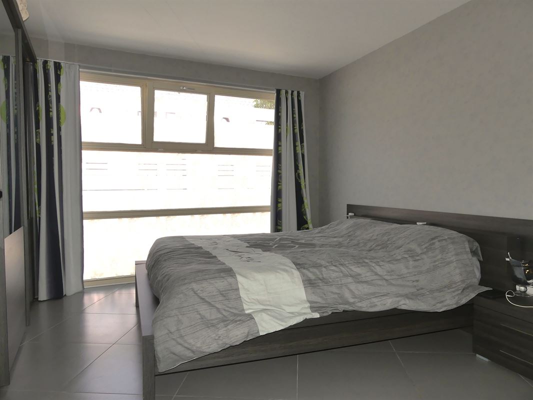 Instapklaar gelijkvloersappartement met garage