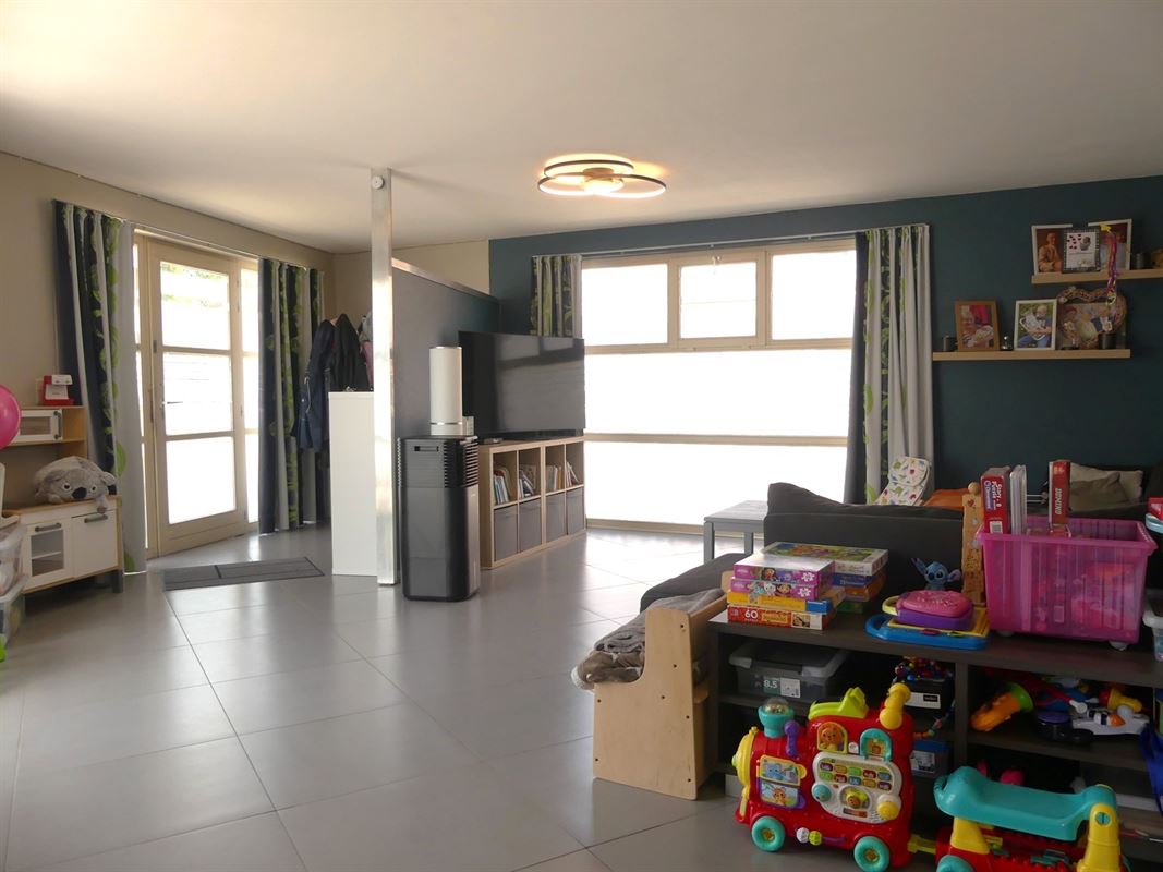 Instapklaar gelijkvloersappartement met garage