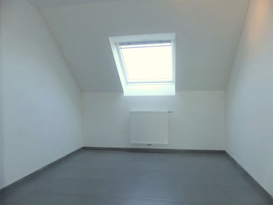 Recent nieuwbouw duplex-appartement met zonnig