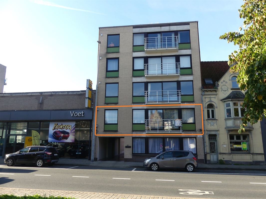 Instapklaar appartement met 3 slaapkamers en garage in het centrum van Diksmuide