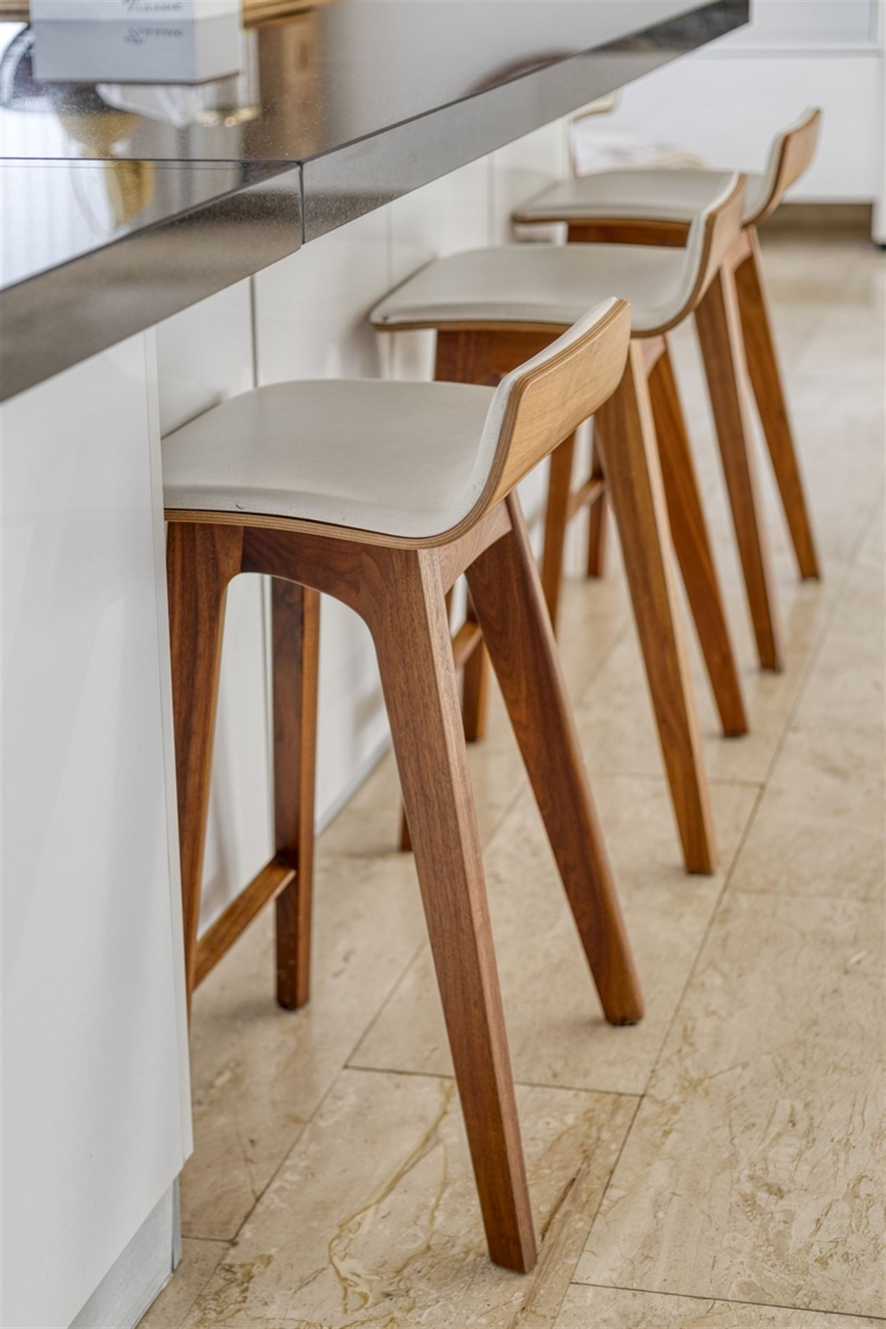 Lichtrijk en instapklaar appartement (120m²) met 3 slpk + koer