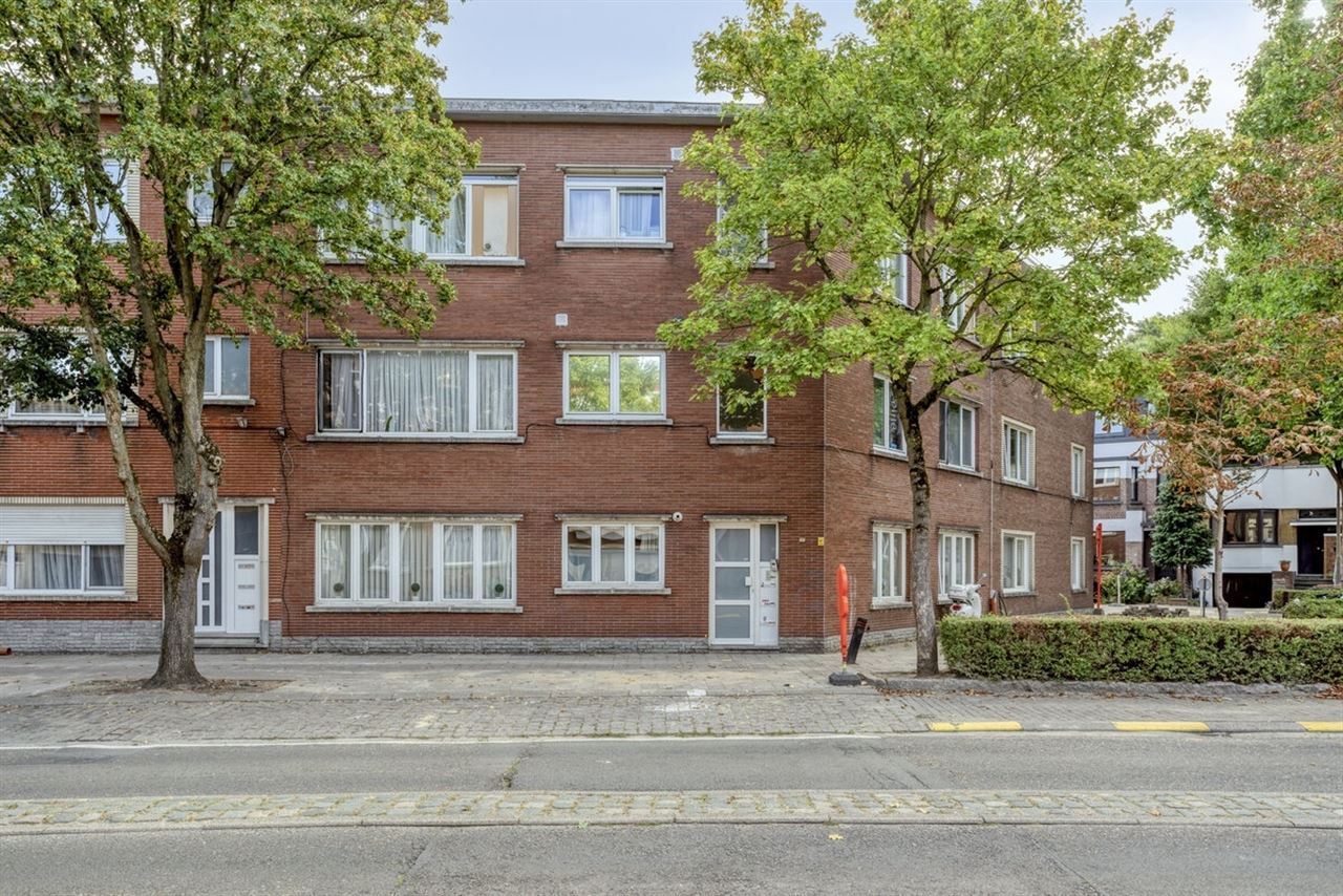 Lichtrijk en instapklaar appartement (120m²) met 3 slpk + koer