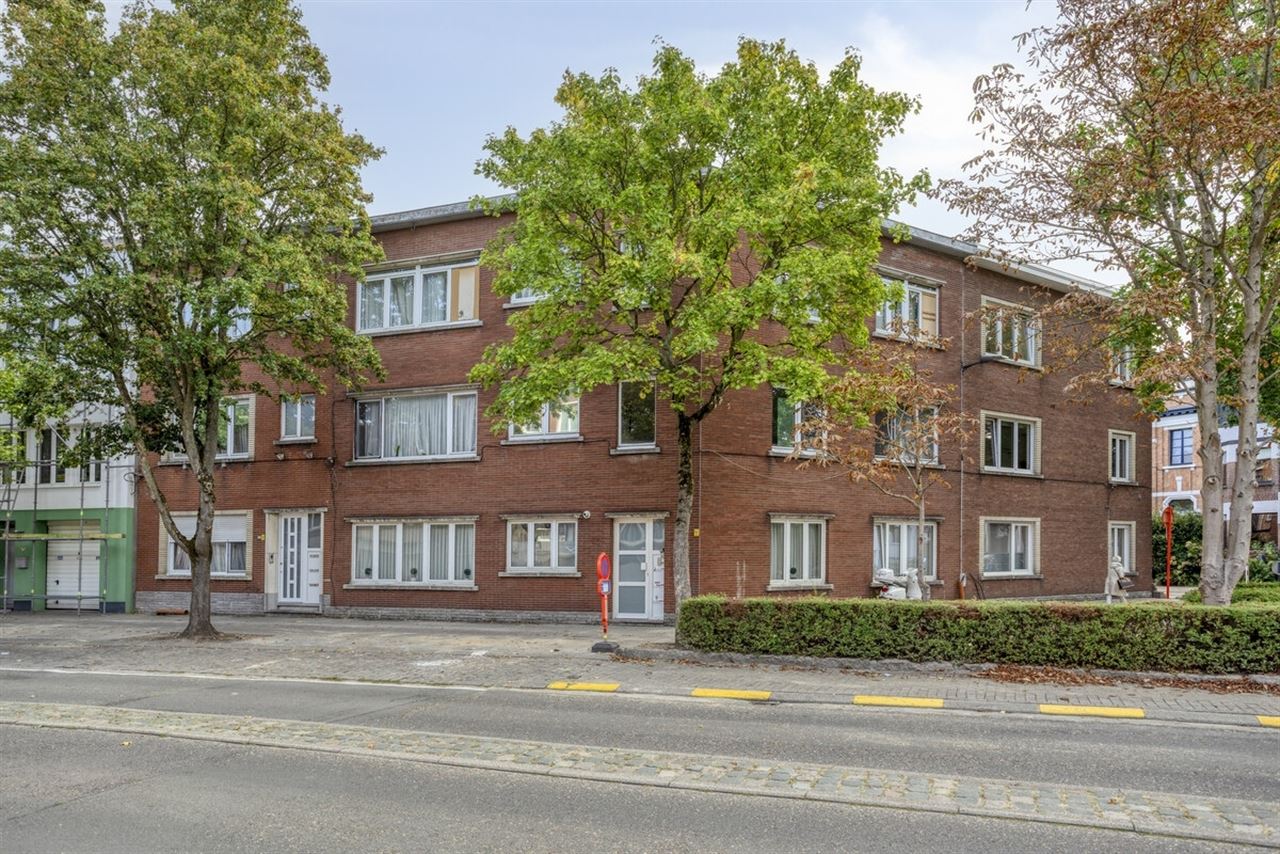 Lichtrijk en instapklaar appartement (120m²) met 3 slpk + koer