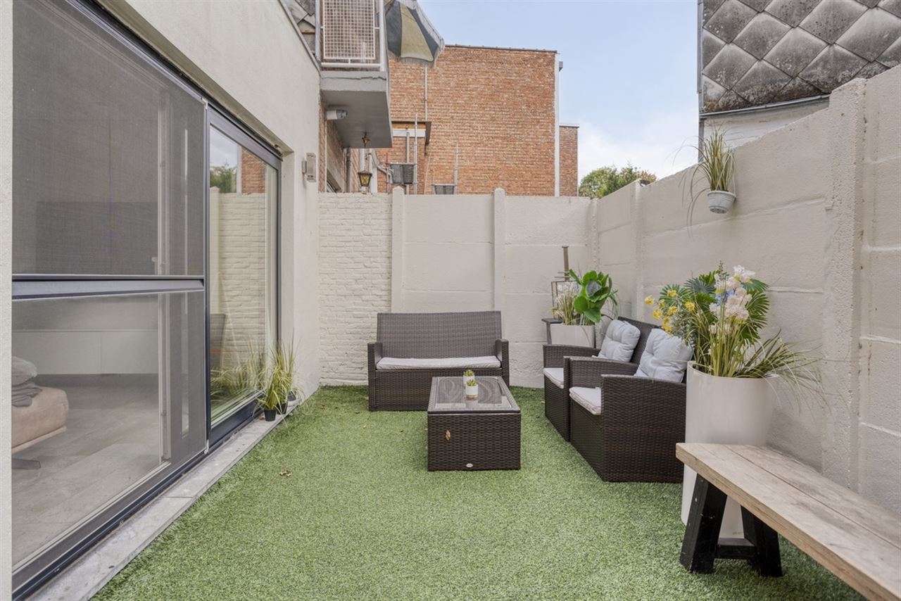 Lichtrijk en instapklaar appartement (120m²) met 3 slpk + koer