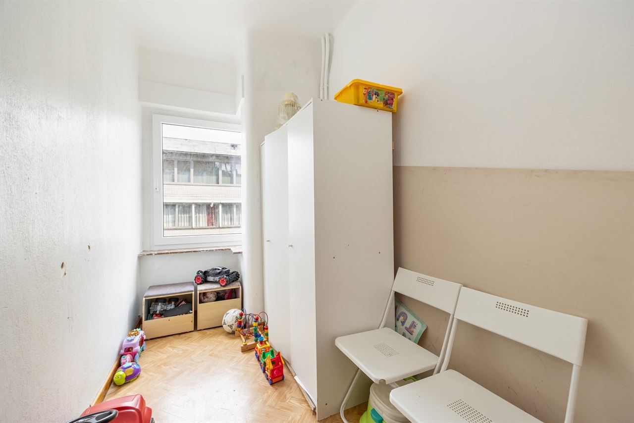 APPARTEMENTSGEBOUW BESTAANDE UIT 4 RUIME APP