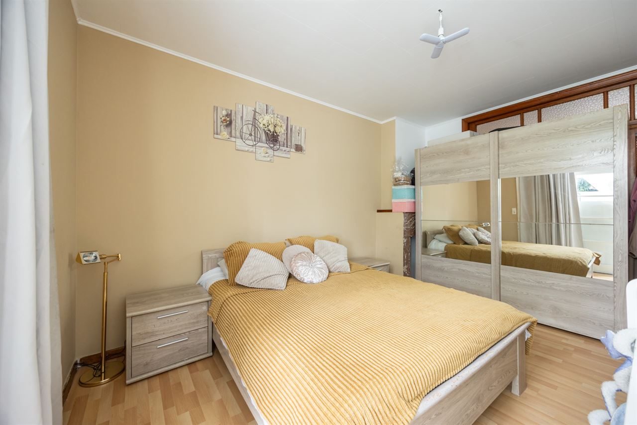 APPARTEMENTSGEBOUW BESTAANDE UIT 4 RUIME APP