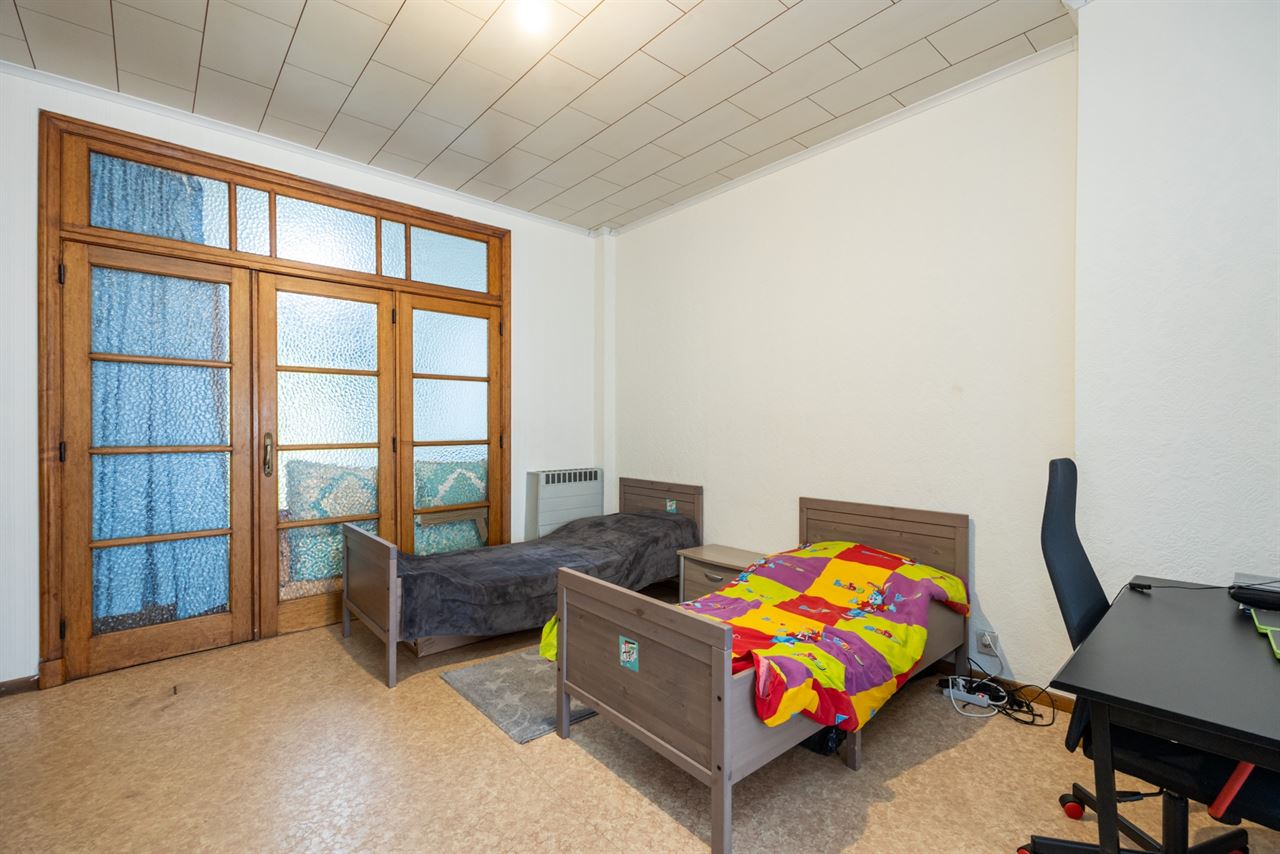 APPARTEMENTSGEBOUW BESTAANDE UIT 4 RUIME APP