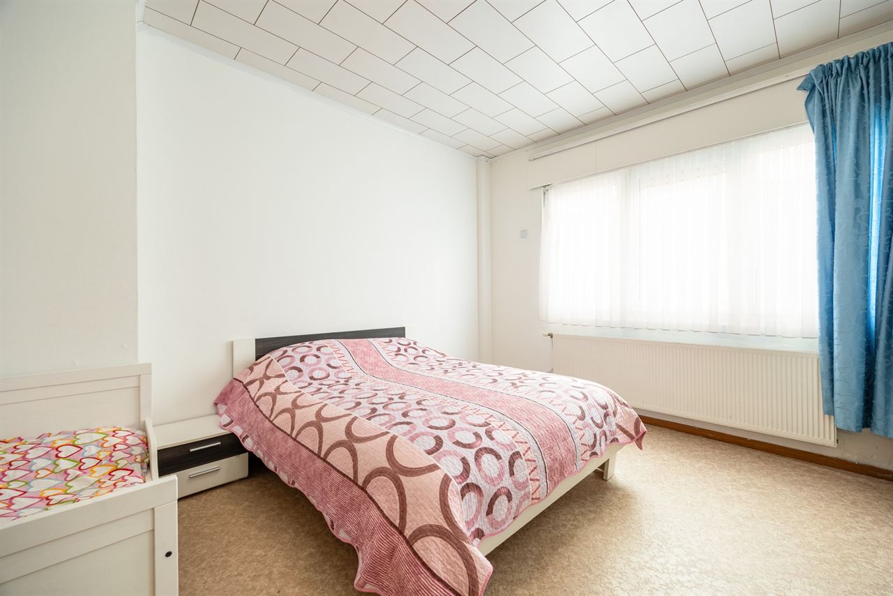 APPARTEMENTSGEBOUW BESTAANDE UIT 4 RUIME APP