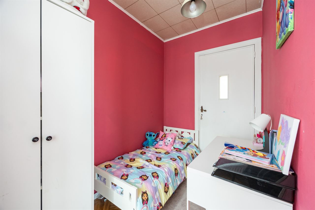 APPARTEMENTSGEBOUW BESTAANDE UIT 4 RUIME APP