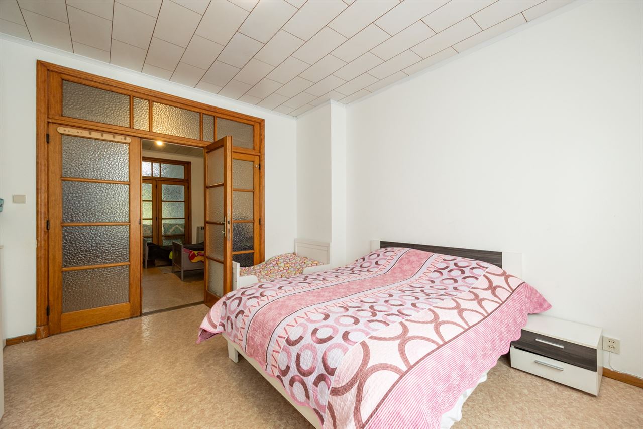 APPARTEMENTSGEBOUW BESTAANDE UIT 4 RUIME APP