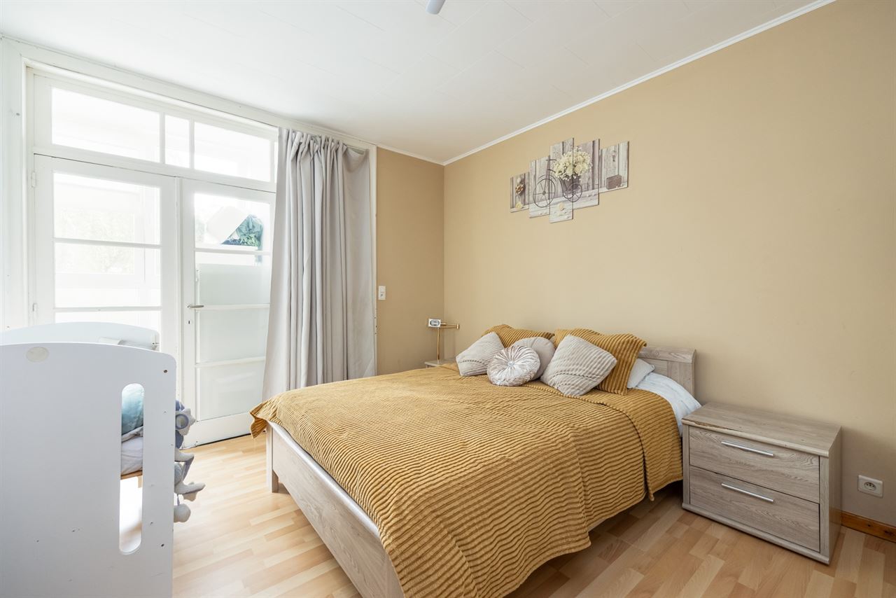 APPARTEMENTSGEBOUW BESTAANDE UIT 4 RUIME APP