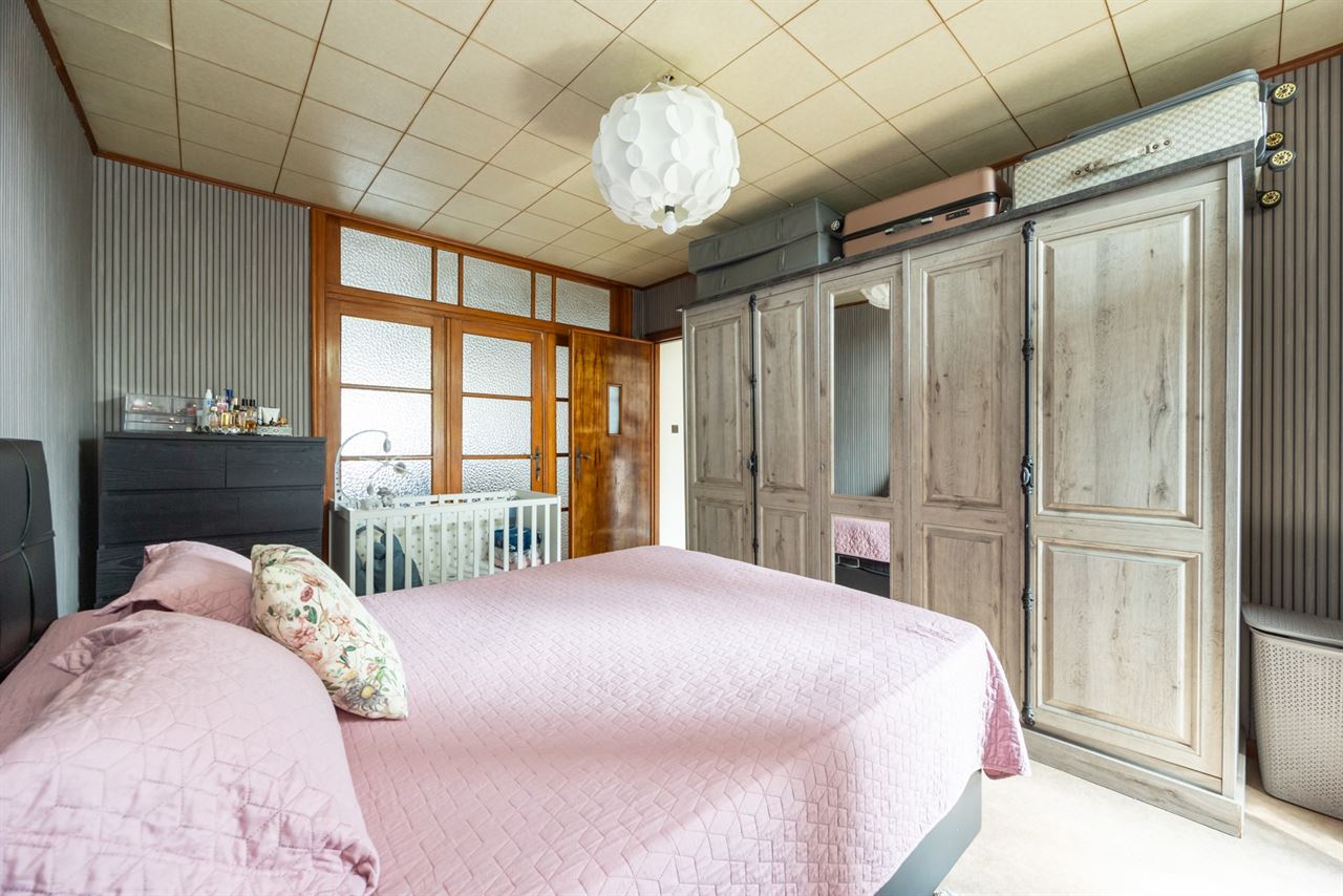 APPARTEMENTSGEBOUW BESTAANDE UIT 4 RUIME APP