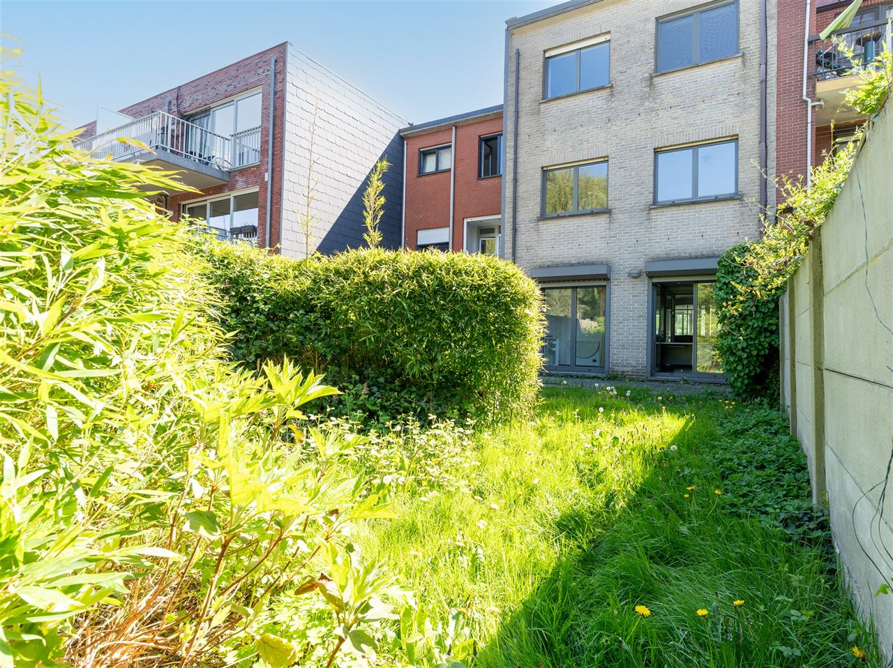 Kantoor met ruime tuin! 🌿