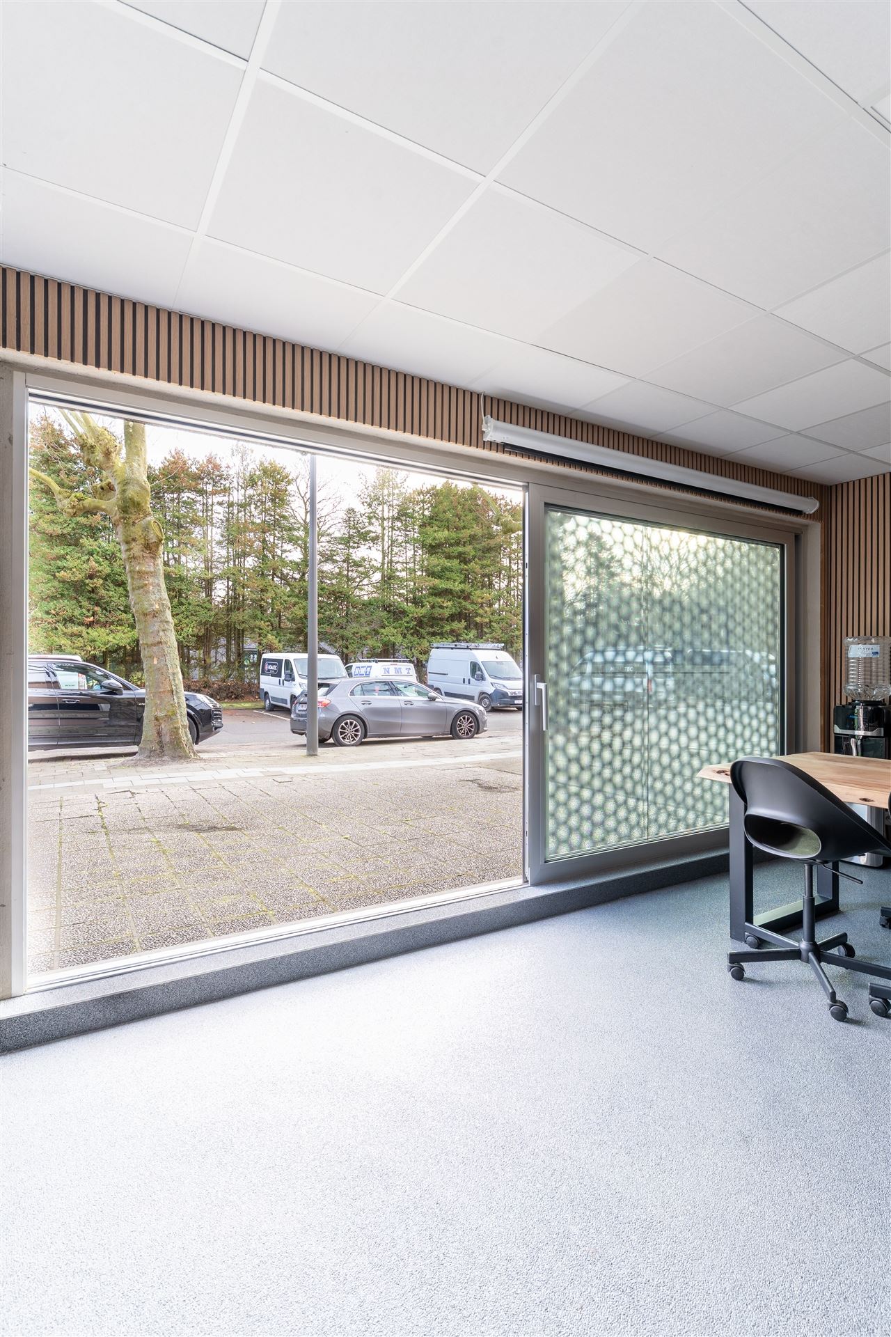 TE HUUR: commerciële ruimte van 130 m² – EPC A!