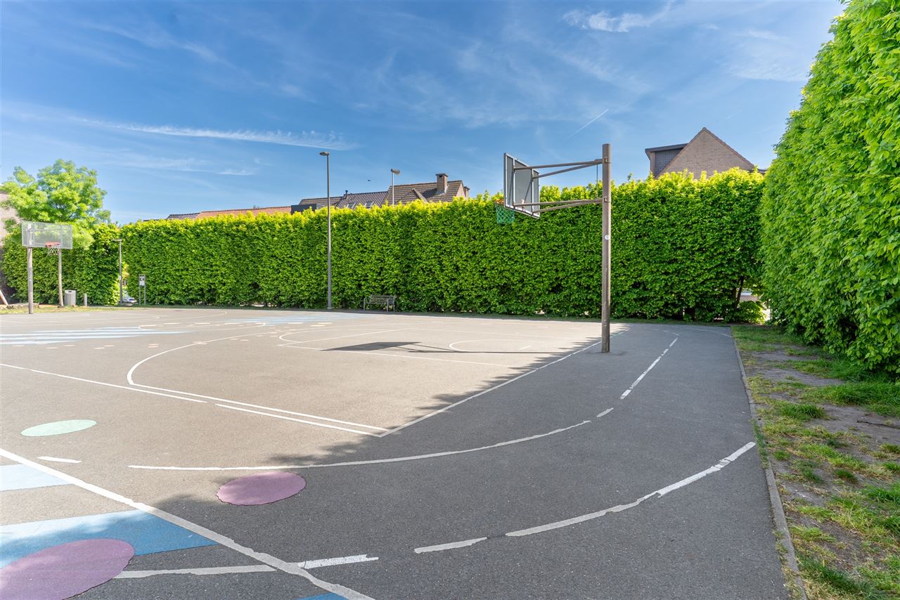 Gezinswoning met stadstuin en garage nabij Park Den Brandt