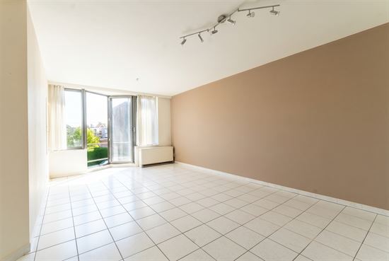 Licht en zonnig appartement in kleinschalig gebouw 🌞