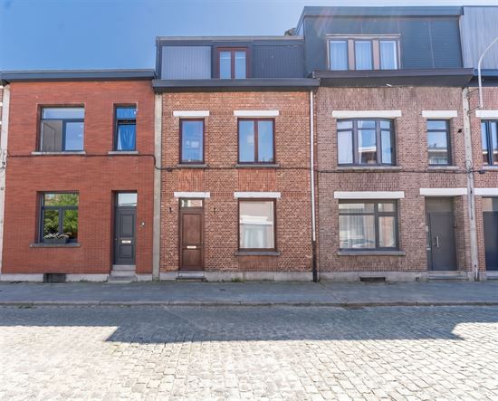 Karaktervolle gezinswoning met 4 slpk + zonnige tuin!