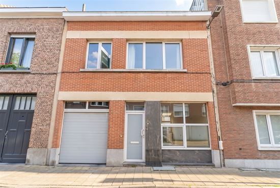 Gezinswoning met stadstuin & garage nabij Rivierenhof