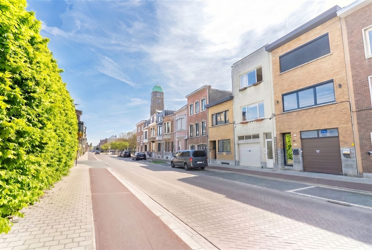 Gezinswoning met stadstuin en garage nabij Park Den Brandt