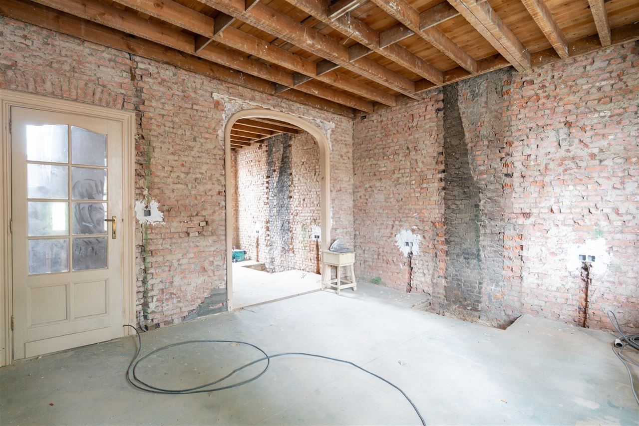 🌿 Woonproject: Karaktervolle burgerwoning met ruime tuin!
