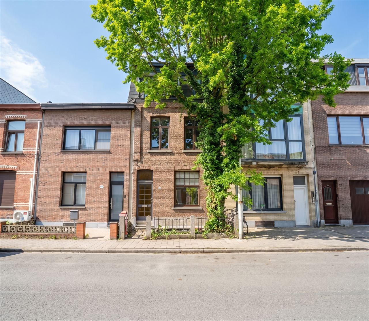 🌿 Woonproject: Karaktervolle burgerwoning met ruime tuin!