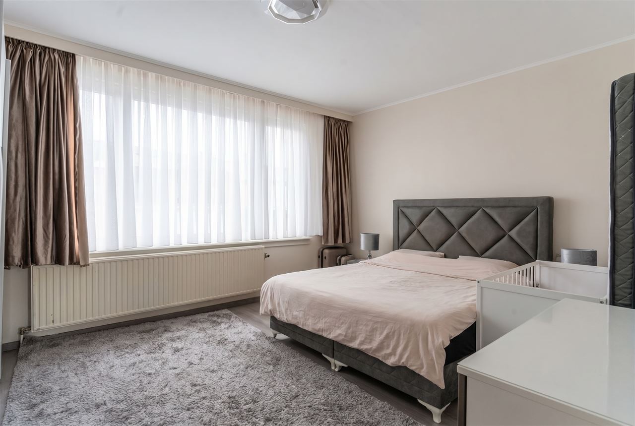 Ruime gezinswoning met 3 SLP + garage