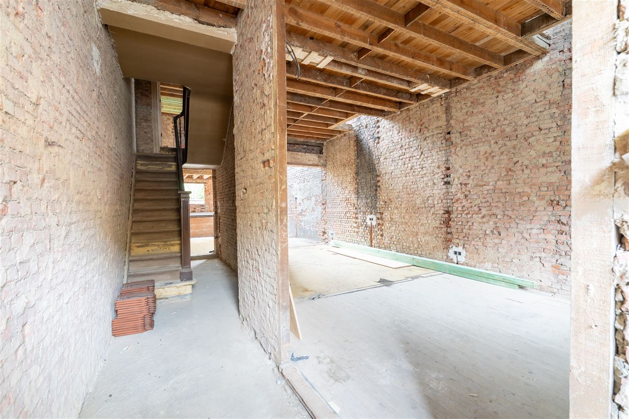 🌿 Woonproject: Karaktervolle burgerwoning met ruime tuin!