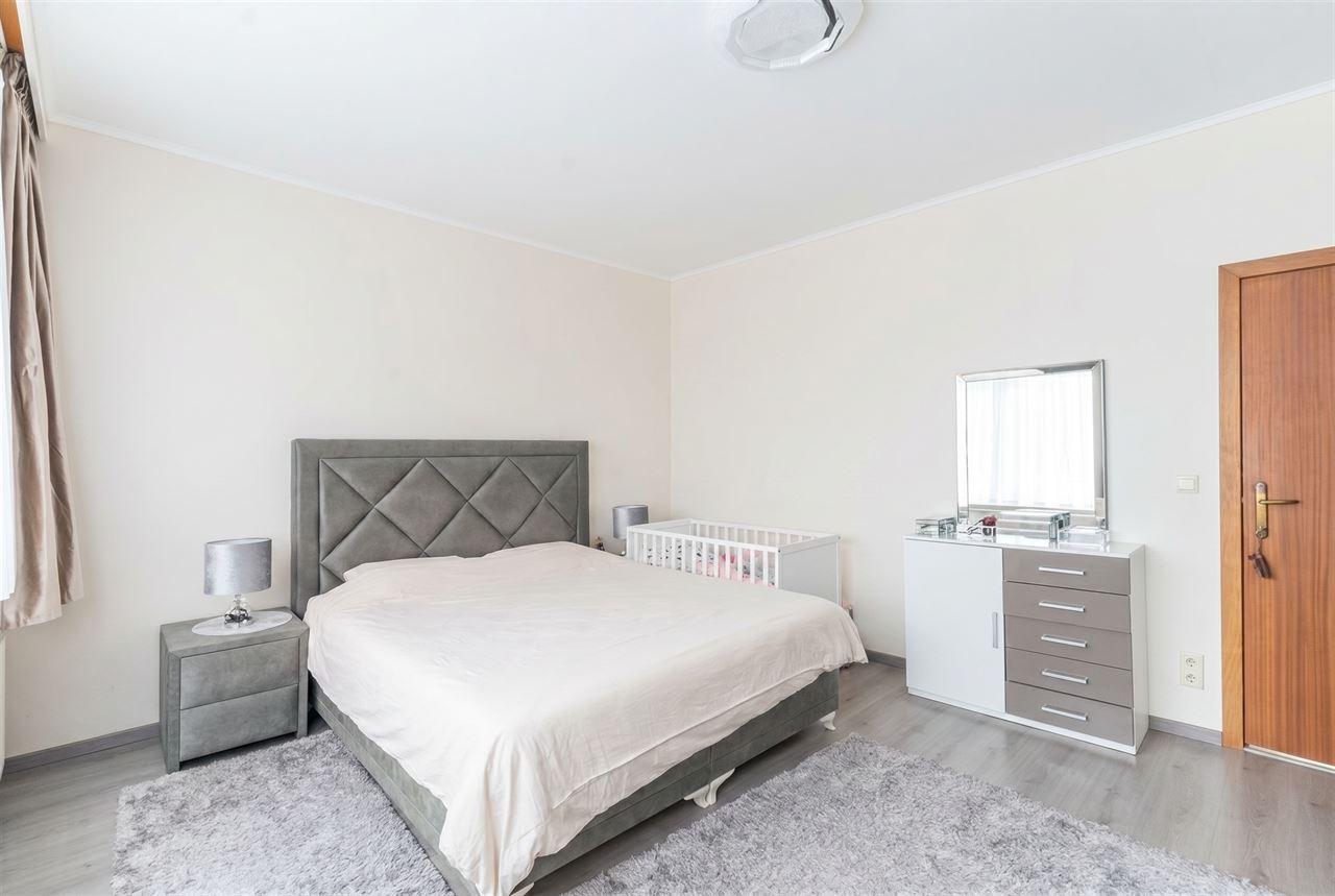 Ruime gezinswoning met 3 SLP + garage